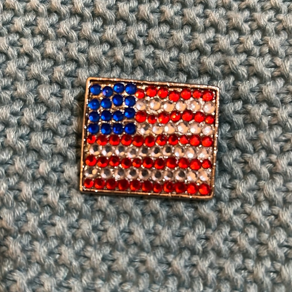 American flag brooch